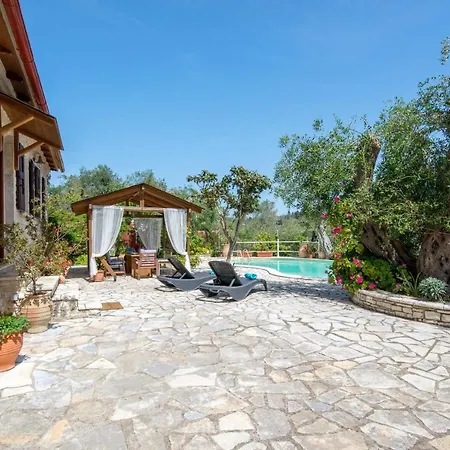 Georgina House Villa *